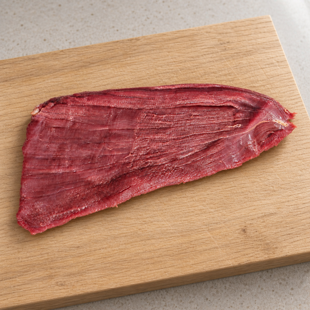Bavette - Baweta mała - Flank Steak na drewnianej desce